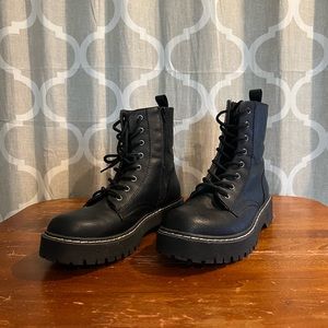 Unionbay black combat boots